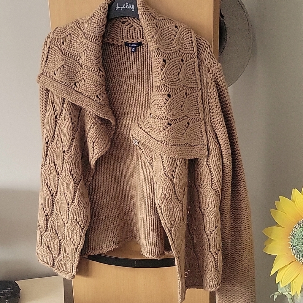 Reitmans M knit cardigan